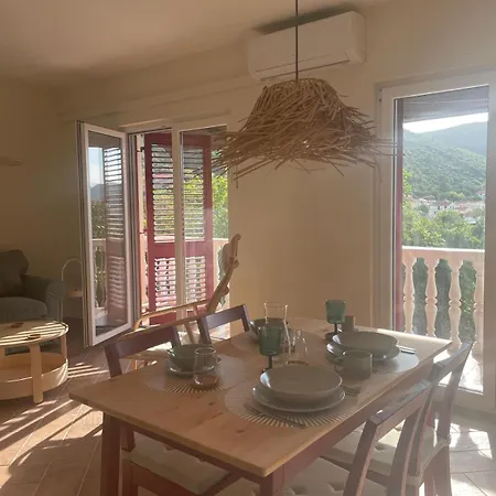 Апартаменты Golden Hour With Terrace And Sea View, Luka, Dugi Otok *